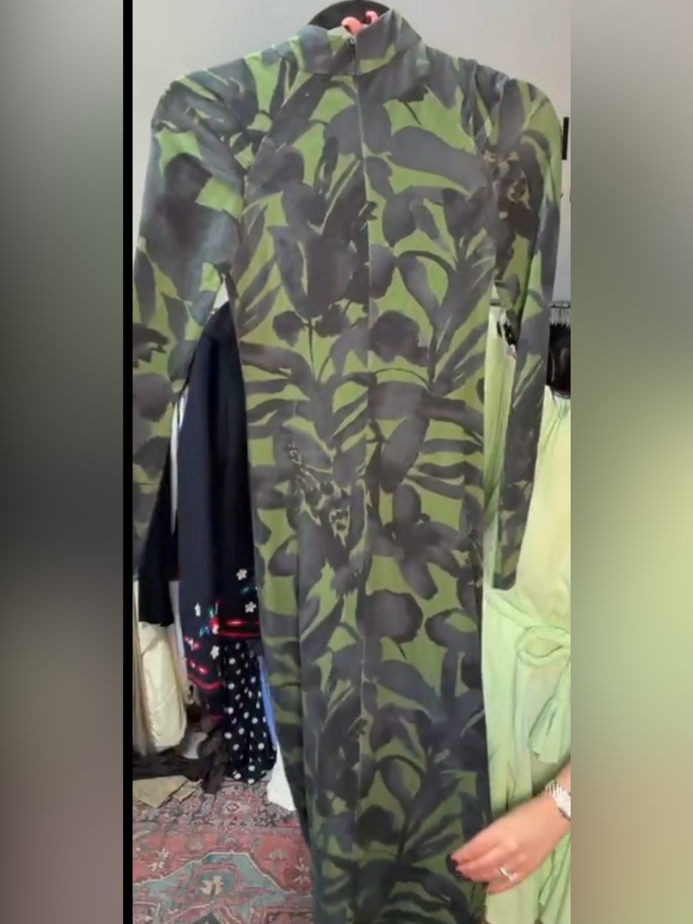 Green Speculus Dress, Untitled in Motion, Size XS - Picture 6 of 9